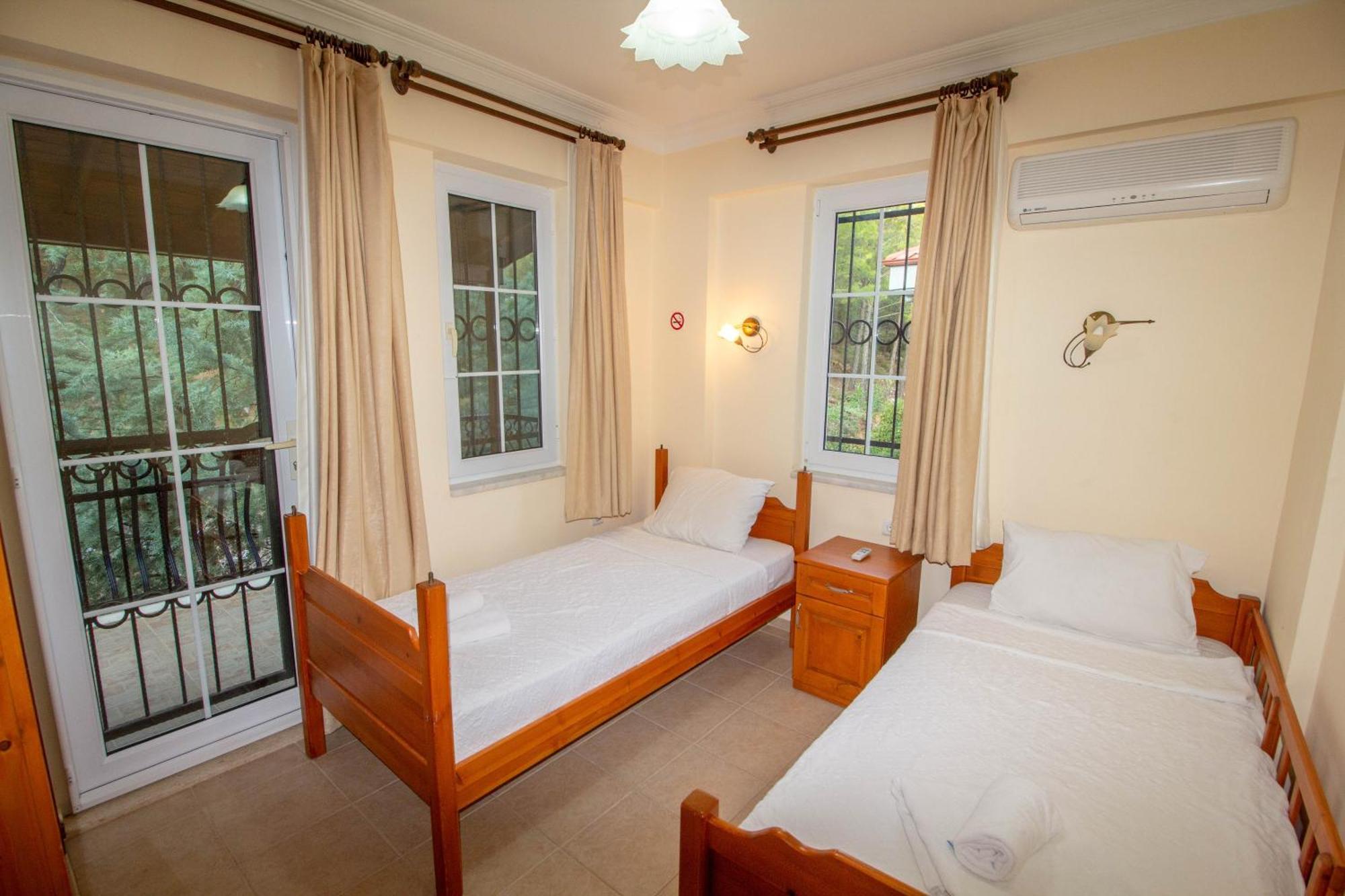 Brookland Paris, Ozel Havuzlu, Villa Fethiye