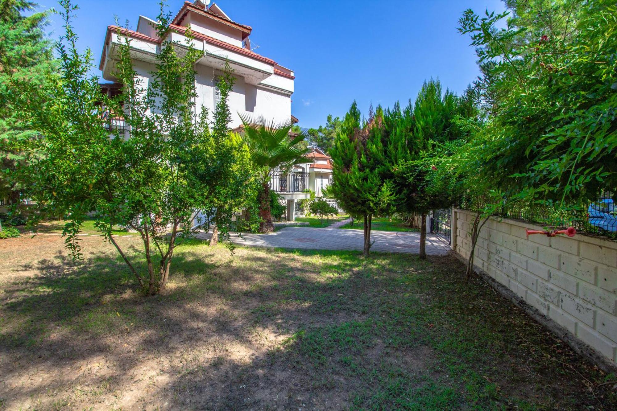 Villa Brookland Paris, Ozel Havuzlu,